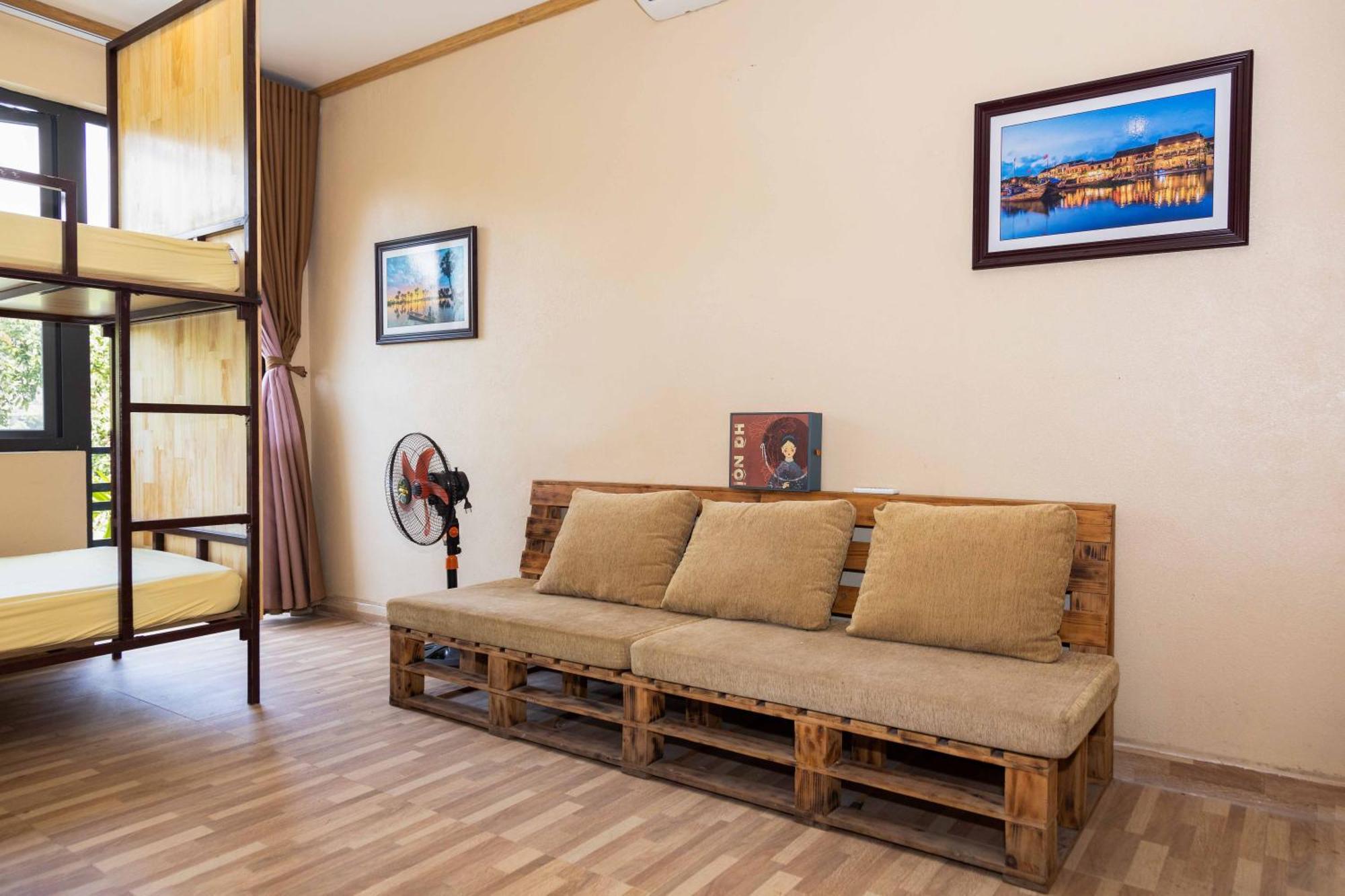 Xuan Dam Republic Hostel Cat Ba מראה חיצוני תמונה